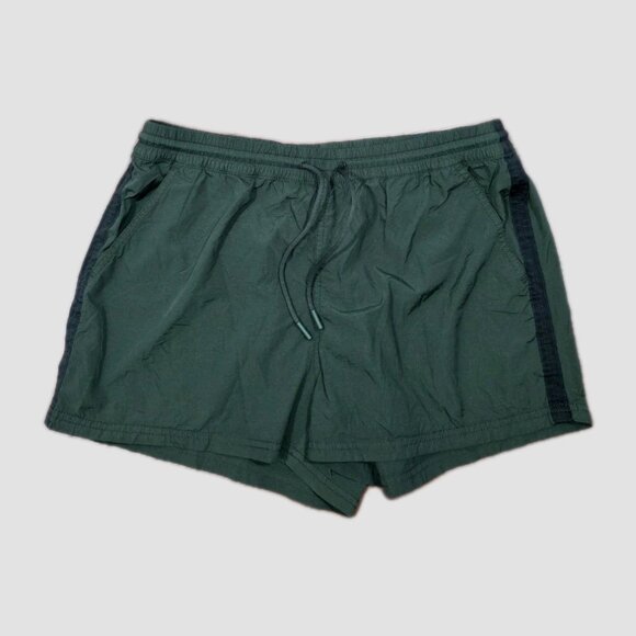 Athleta Pants - Athleta Shorts Womens 6 Green Expedition Short Hiking Climbing Camp Gorp Active
